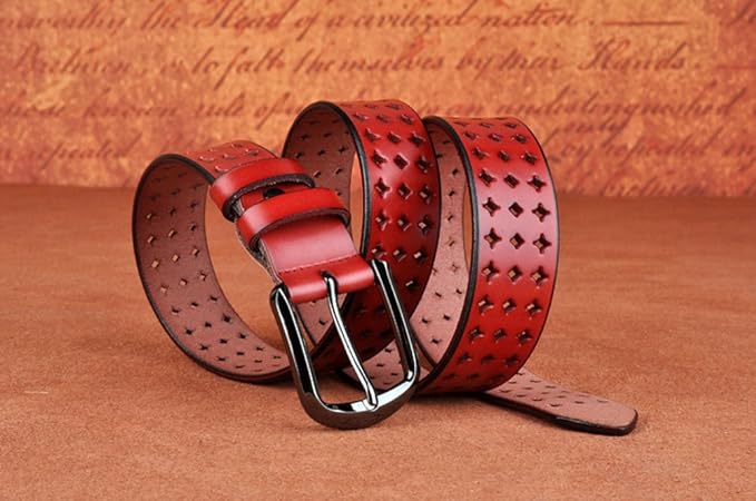 Red Leather Belt with Star Cut-Out Design – Stylish Women's Belt with Metal Buckle, 110cm Adjustable for Casual Jeans
